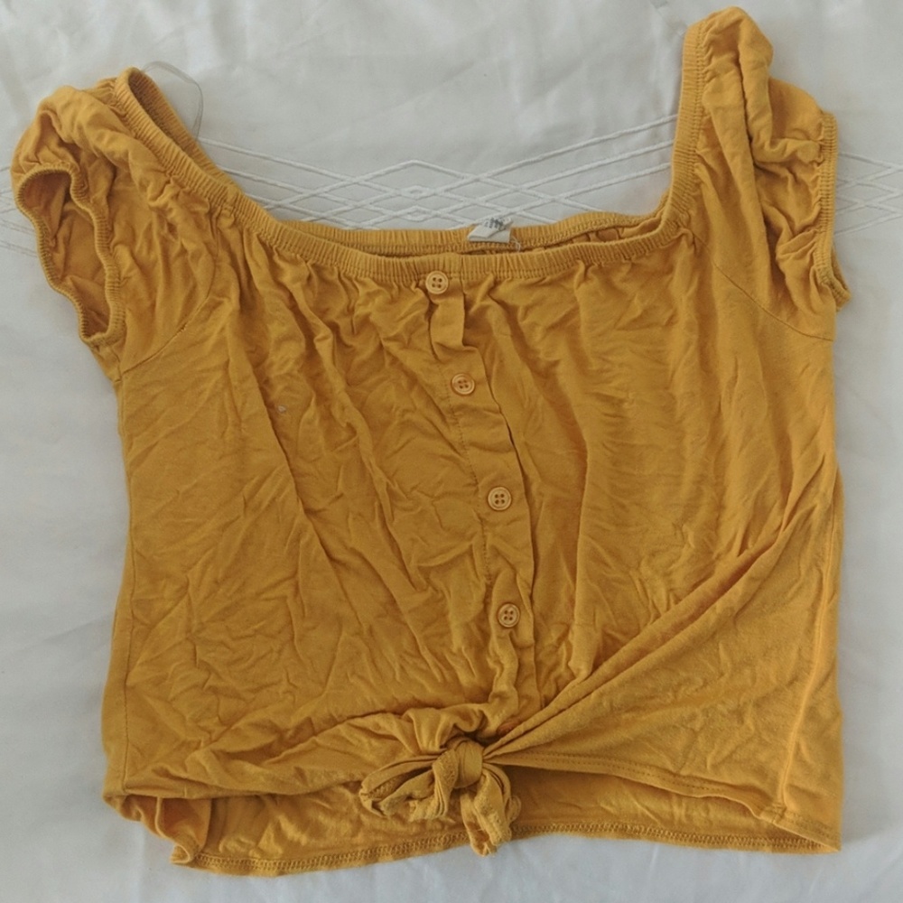 Adorable Off Shoulder top!